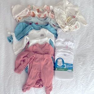 PREMIE Girl BUNDLE (7 outfits + 5 long sleeve onesies, some new with tags!)